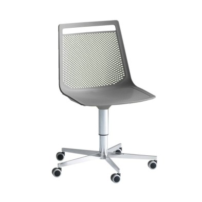 alt= Silla Akami T5R