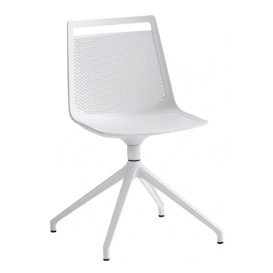 alt= Silla Akami U
